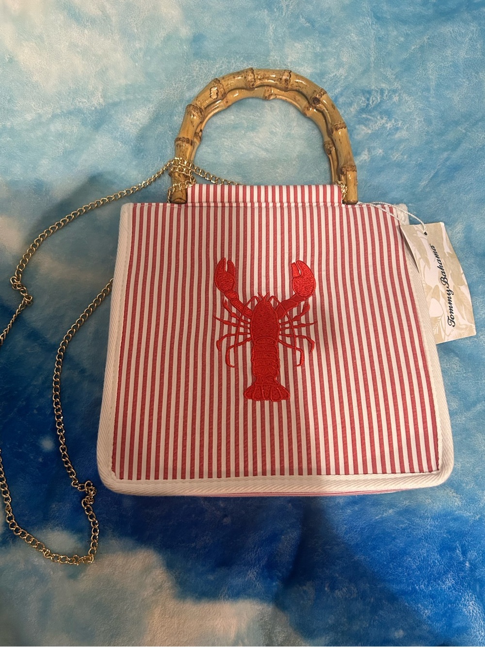 New with tags Tommy Bahama handbag featuring red and white stripes, embroidered - Picture 2 of 6